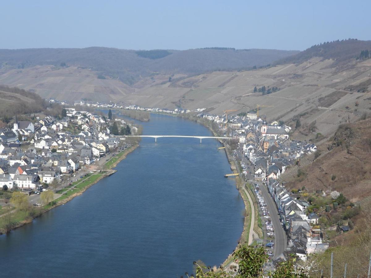 Ferienwohnung "Off Born" Familie Bremm Zell an der Mosel Dış mekan fotoğraf